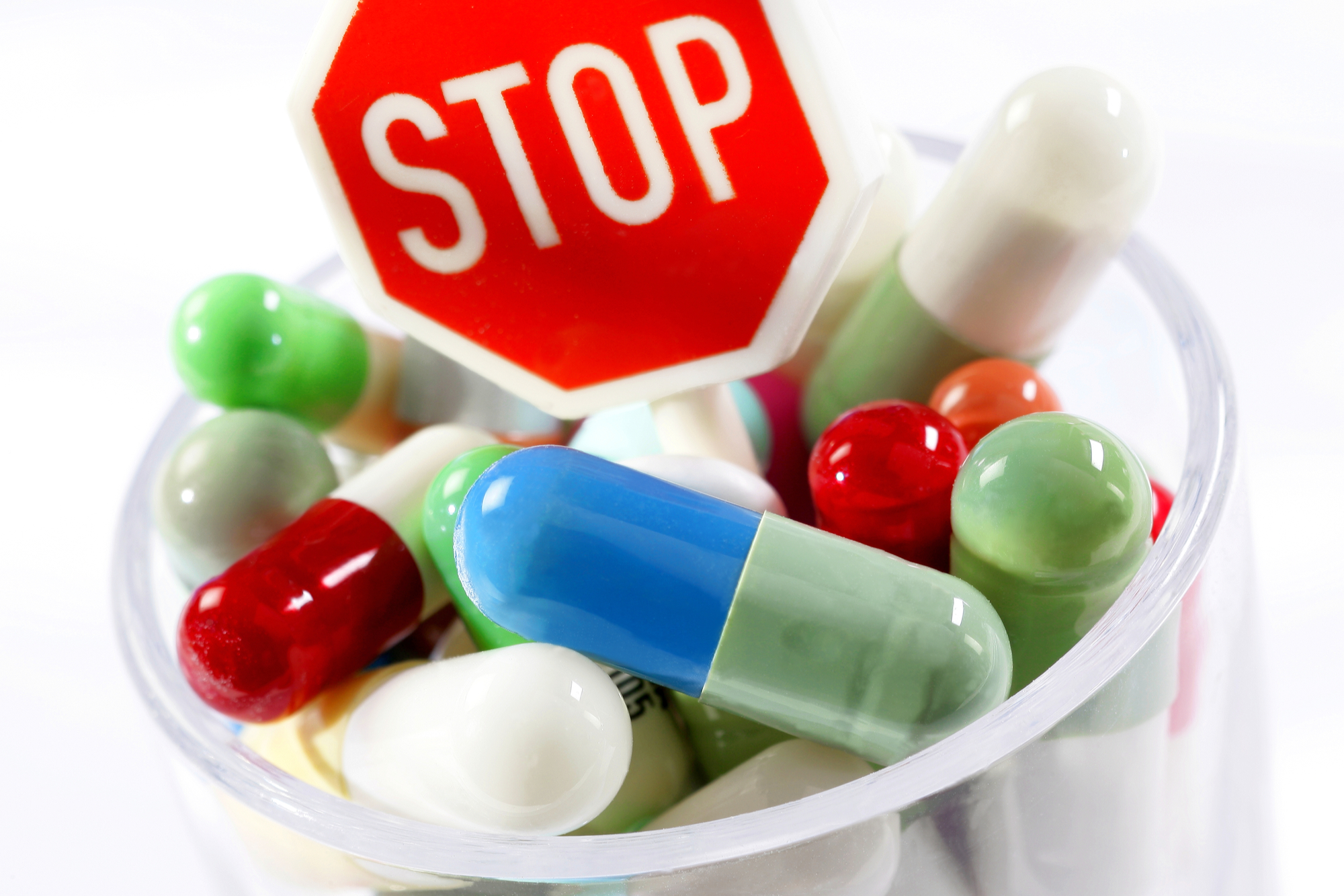 ΤΕΛΟΣ στη χορήγηση αντιβιοτικών και φαρμάκων χωρίς ιατρική συνταγή